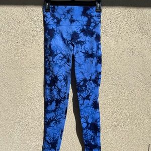 Tie dye scrunch leggings
